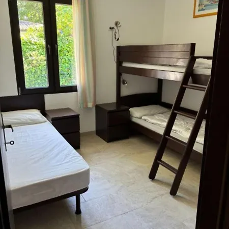 Apartment Spacious Single House With Barbecue And Garden Bibione