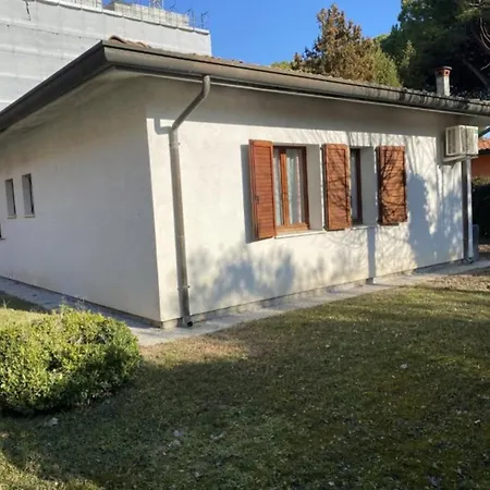 Spacious Single House With Barbecue And Garden Apartment