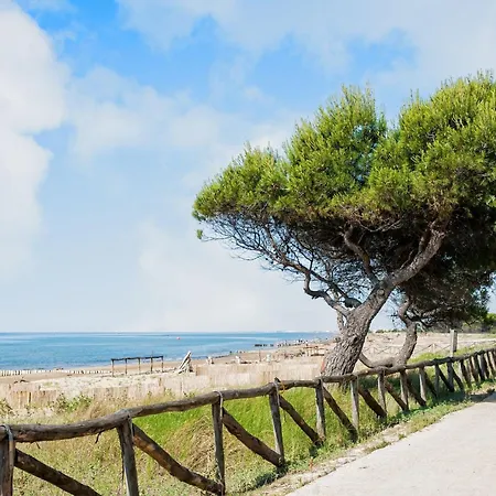 Apartment Spacious Single House With Barbecue And Garden Bibione